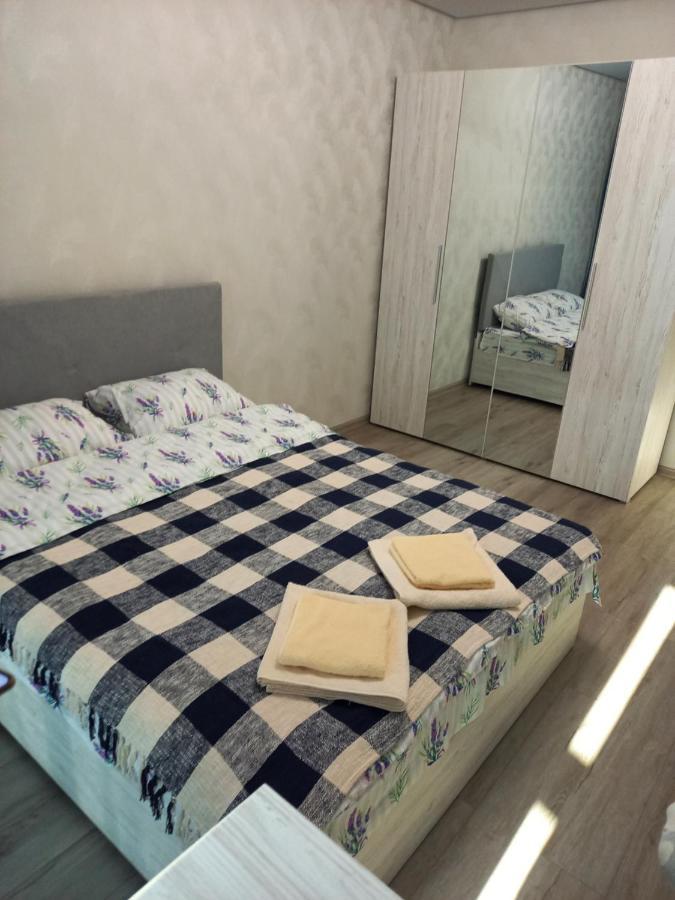 Апартаменти Центр, Промінь 2 Lutsk Luaran gambar